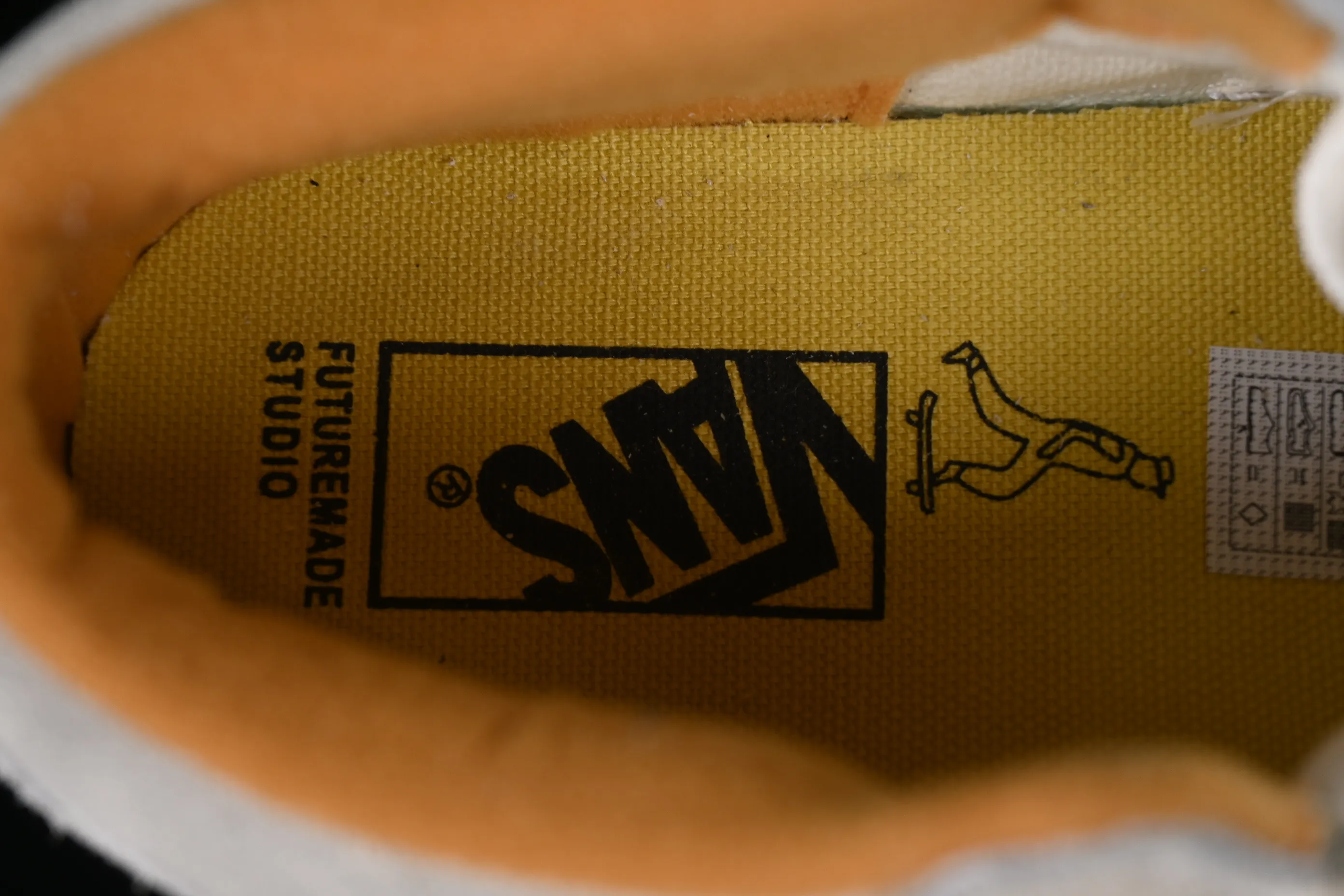 All Categories Vans Vans Series Vans Mid Vans China FTMD x Vans Half Cab Little Kid Joint Anaheim Series China Skateboard Shoes VN0A5KXJCG1